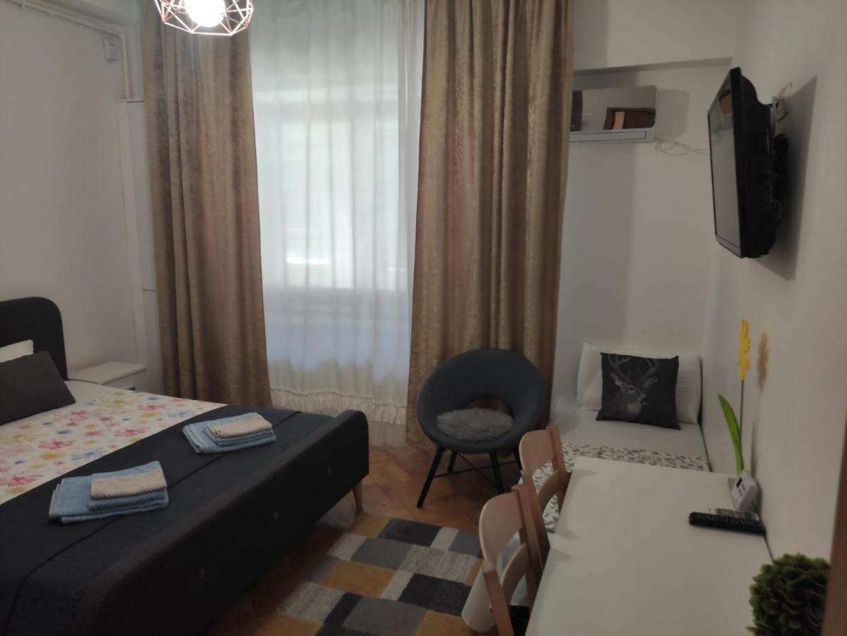 Nice Studio In Old Town Bucharest Luaran gambar